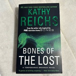 🤩3/$14🤩 bones of the lost